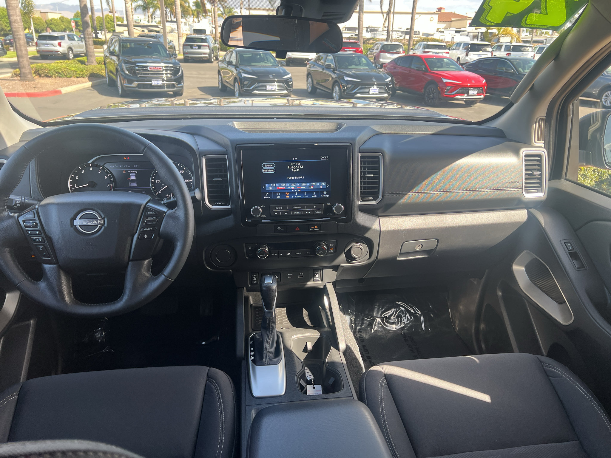 Used 2024 Nissan Frontier SV w/ SV Convenience Package RWD image 10
