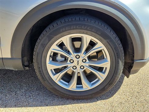 Used 2022 Ford Explorer Limited w/ Equipment Group 301A image 14