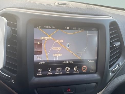 Used 2014 Jeep Cherokee Limited image 12