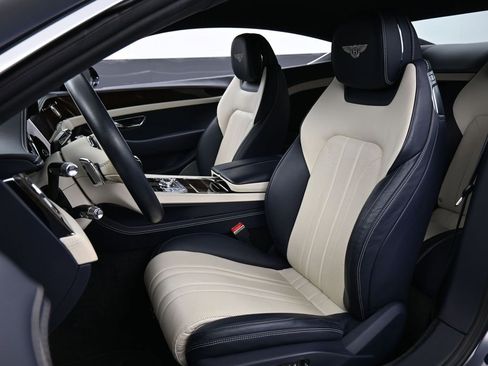 Used 2020 Bentley Continental GT image 5