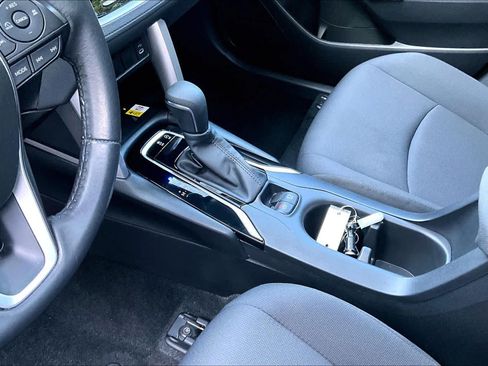 Certified 2023 Toyota Corolla Cross LE w/ Moonroof Package FWD image 17