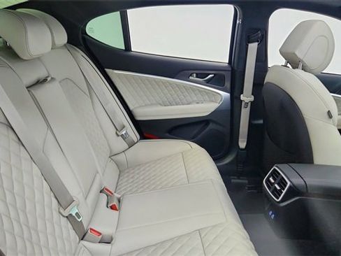 Used 2025 Genesis G70 3.3T Advanced w/ Sport Prestige Package image 25