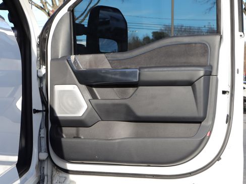 Used 2025 Ford F450 Platinum image 27