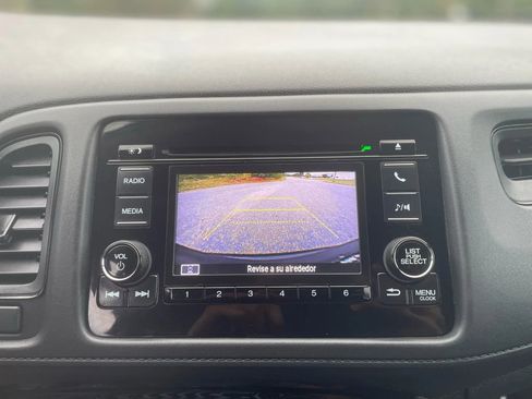 Used 2021 Honda HR-V LX image 24