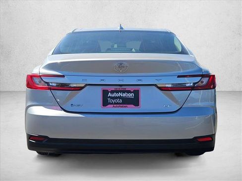 Used 2025 Toyota Camry LE FWD image 7