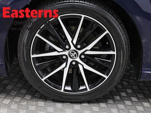 Used 2021 Toyota Camry SE FWD image 32