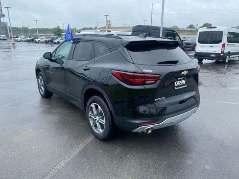 Used 2024 Chevrolet Blazer LT w/ Convenience Package FWD image 5