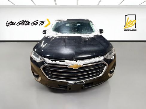 Used 2020 Chevrolet Traverse LT w/ LT Premium Package image 2