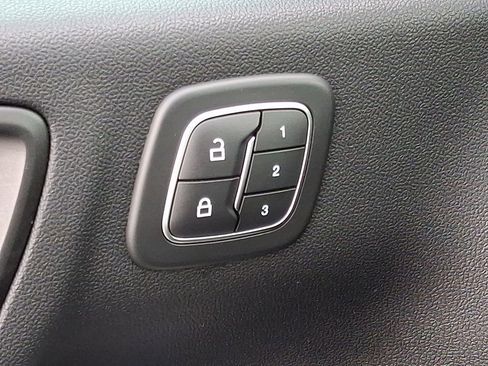 Used 2020 Ford Escape SEL image 25