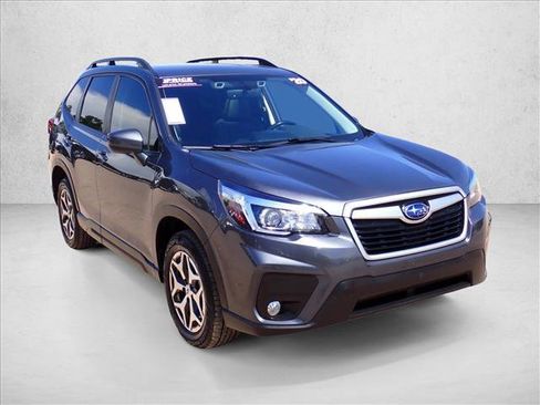 Used 2020 Subaru Forester Premium AWD/4WD image 6