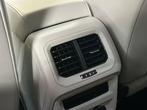 Certified 2023 Volkswagen Tiguan SE R-Line image 16