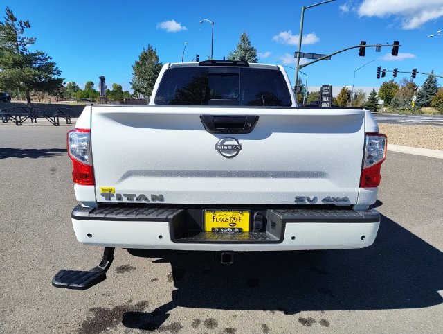 Used 2024 Nissan Titan SV w/ SV Convenience Package AWD/4WD image 4