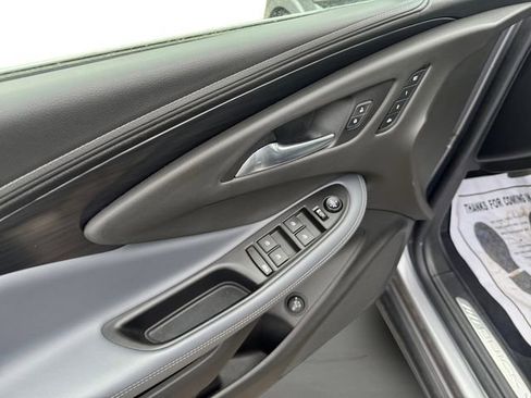 Certified 2019 Buick Envision Essence AWD/4WD image 11