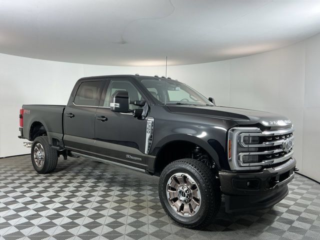 Used 2025 Ford F350 King Ranch AWD/4WD image 3
