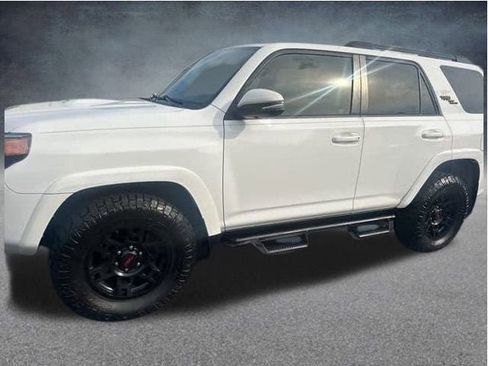 Used 2019 Toyota 4Runner TRD Off-Road Premium image 15