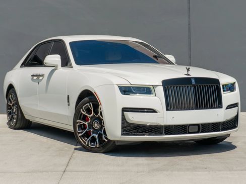 Used 2023 Rolls-Royce Ghost Black Badge w/ Black Badge Ghost Package AWD/4WD image 5
