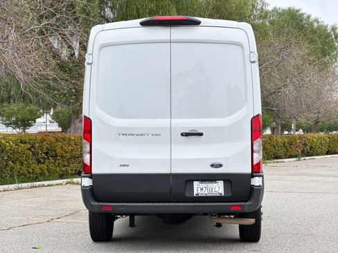Used 2023 Ford Transit 250 Medium Roof AWD w/ Load Area Protection Package image 5