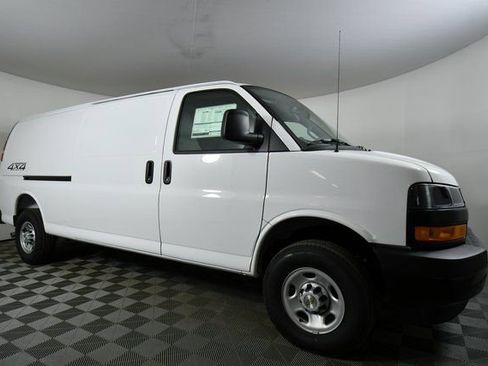 New 2025 Chevrolet Express 3500 Extended w/ Driver Convenience Package image 9