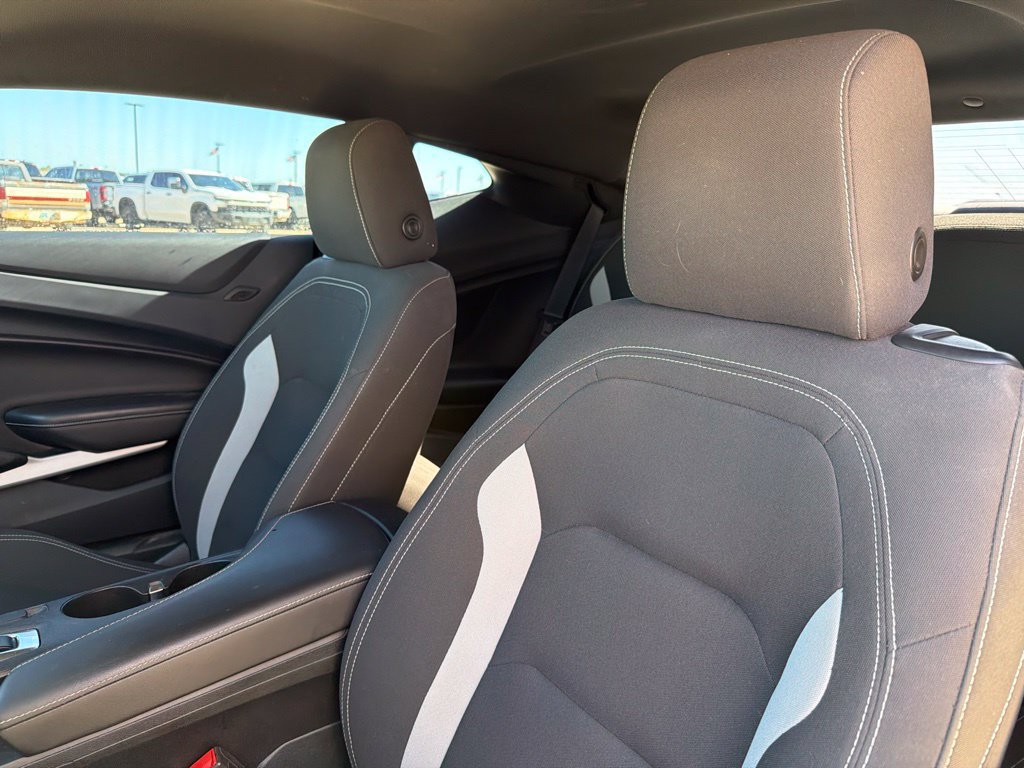 Used 2022 Chevrolet Camaro LT RWD image 14