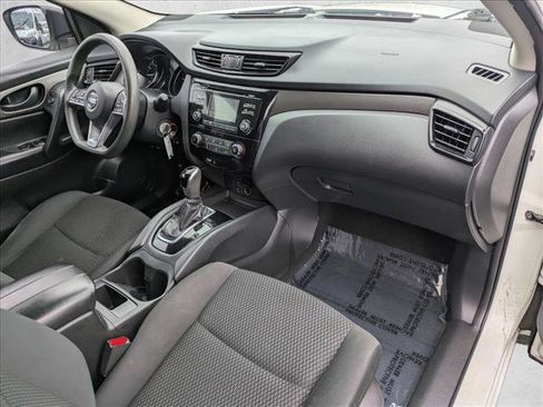 Used 2018 Nissan Rogue Sport S FWD image 19