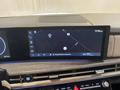 Used 2025 Hyundai Santa Fe Calligraphy AWD/4WD image 17