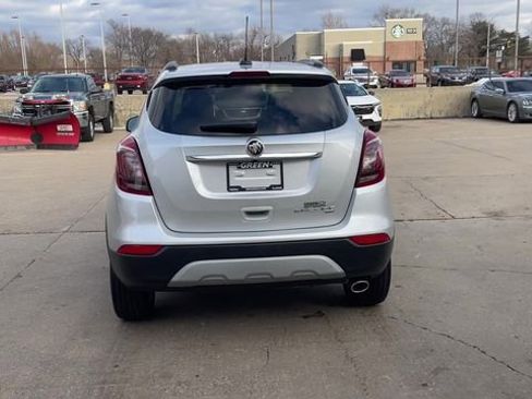 Used 2022 Buick Encore Preferred w/ Safety Package image 7