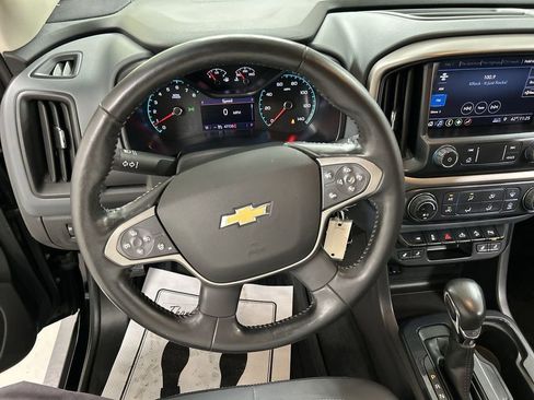 Used 2022 Chevrolet Colorado Z71 w/ Trail Boss Package AWD/4WD image 4