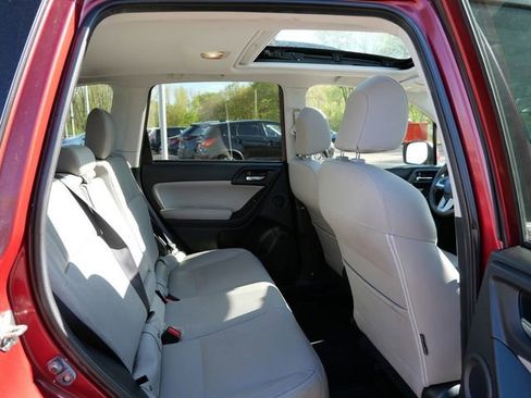 Used 2017 Subaru Forester 2.5i Limited AWD/4WD image 9