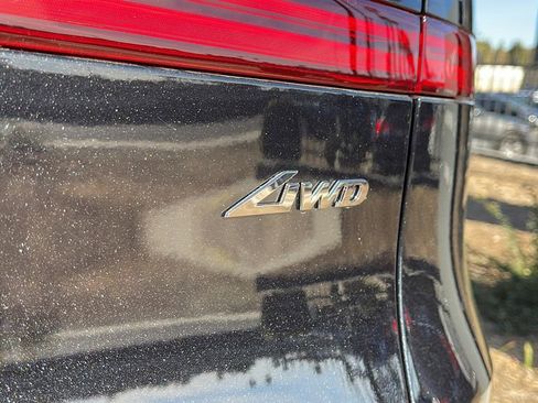 New 2025 Genesis GV70 2.5T w/ Select Package image 31