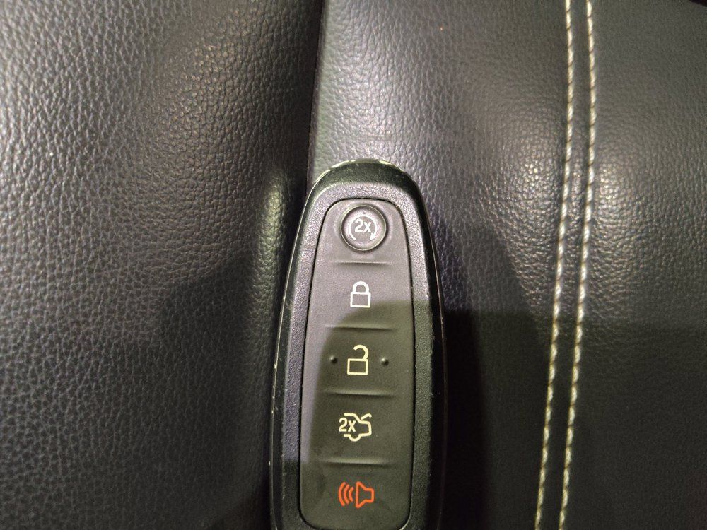Used 2019 Ford Escape SEL FWD image 32