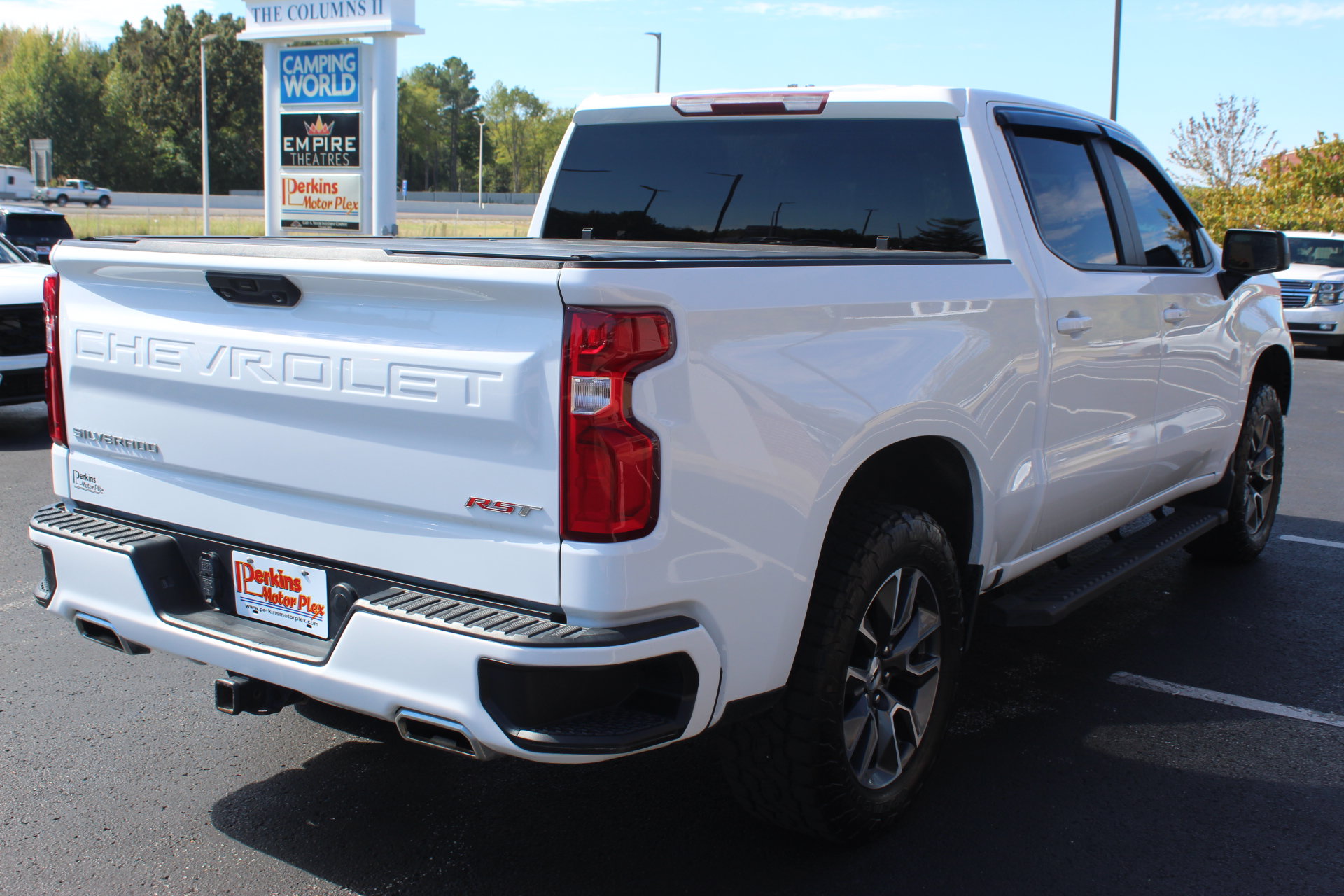 Used 2023 Chevrolet Silverado 1500 RST w/ Z71 Off-Road Package AWD/4WD image 6