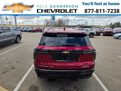 New 2026 Chevrolet Traverse High Country w/ LPO, Floor Liner Package AWD/4WD image 6