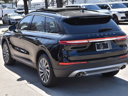 New 2026 Lincoln Corsair Reserve image 9