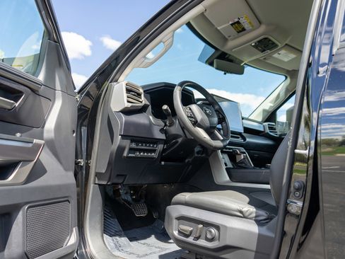Used 2023 Toyota Tundra SR5 w/ SR5 Premium Package AWD/4WD image 13