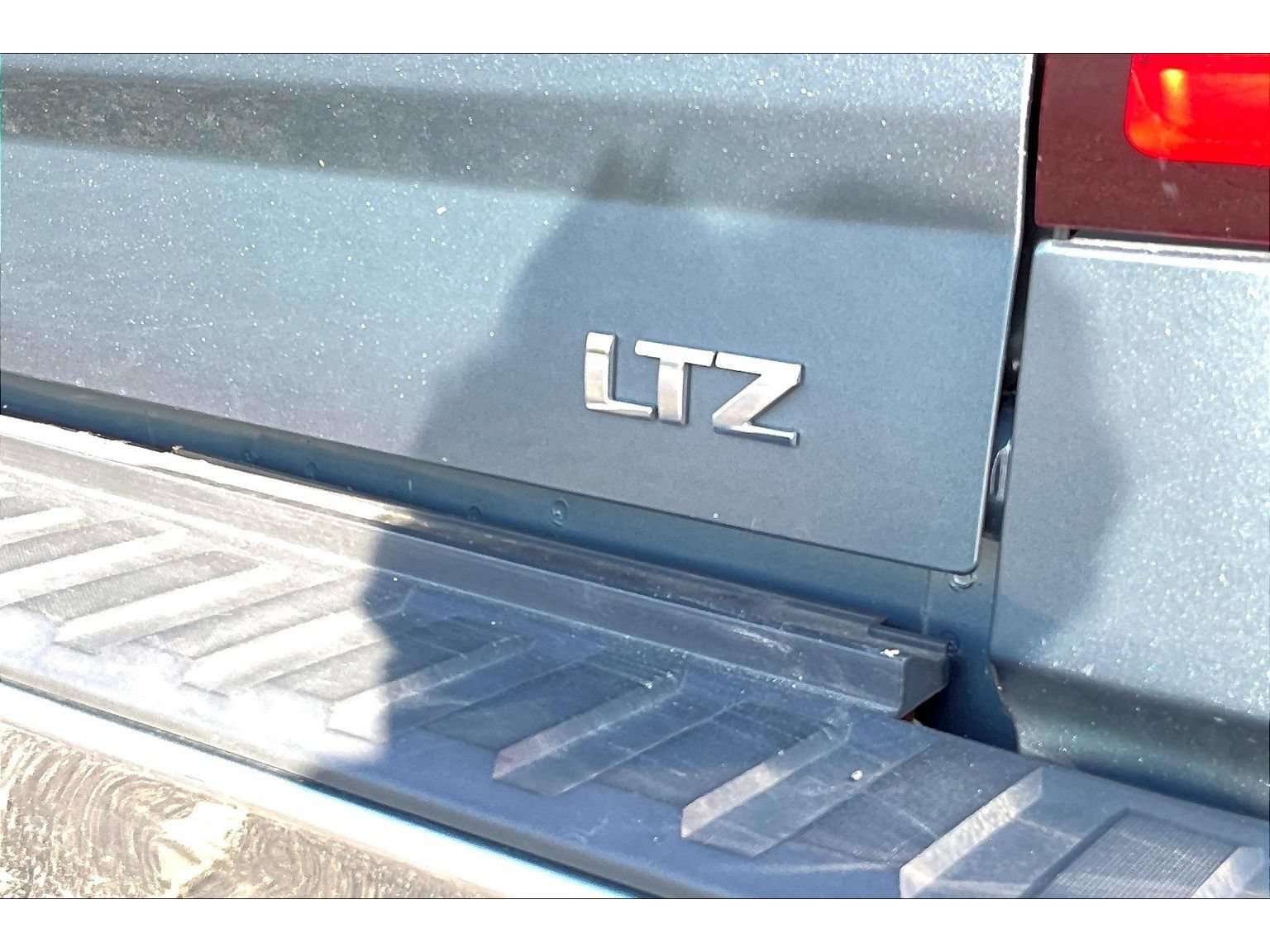 Used 2014 Chevrolet Silverado 1500 LTZ w/ LTZ Plus Package AWD/4WD image 37