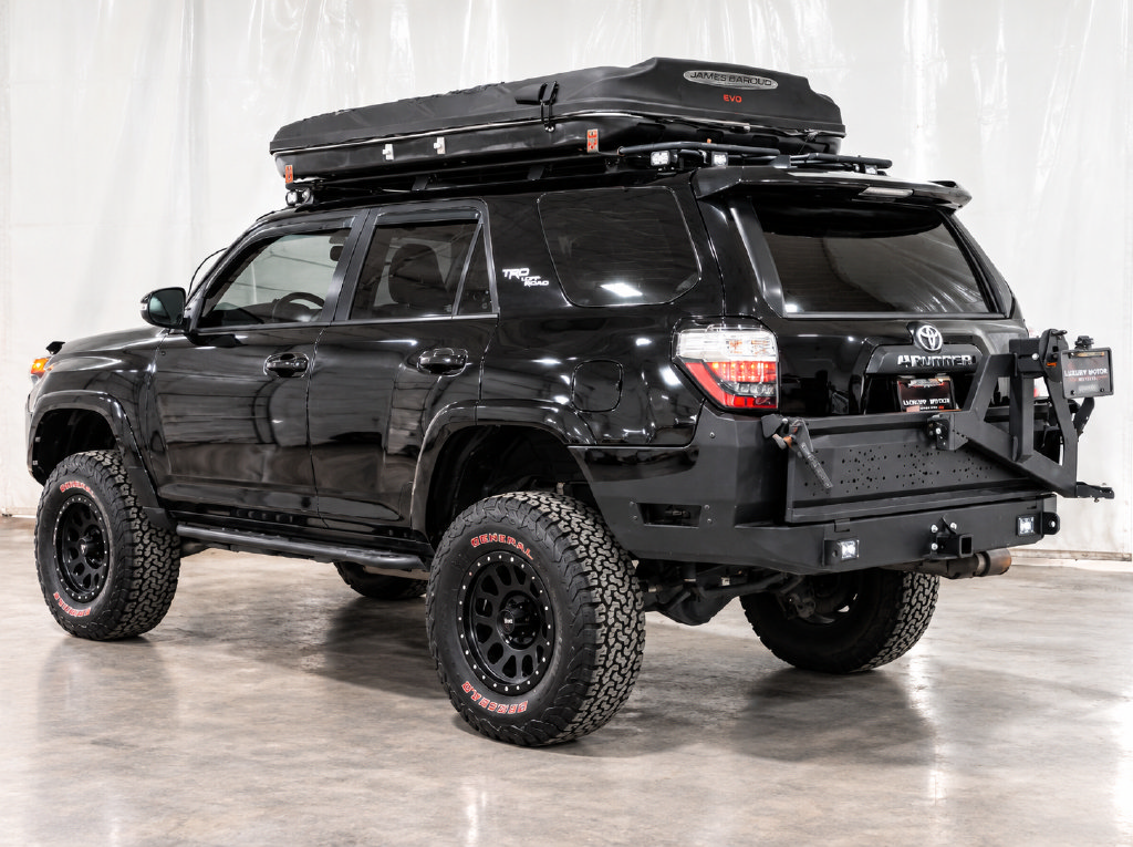 Used 2018 Toyota 4Runner TRD Off-Road Premium AWD/4WD image 3
