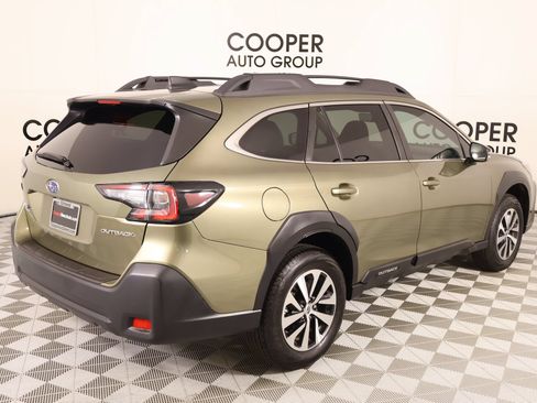 Used 2025 Subaru Outback Premium w/ Popular Package #1 AWD/4WD image 20