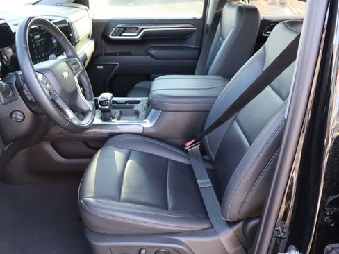 Certified 2024 Chevrolet Silverado 1500 LTZ image 19