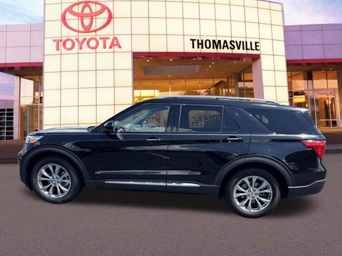 Used 2024 Ford Explorer Limited RWD image 8
