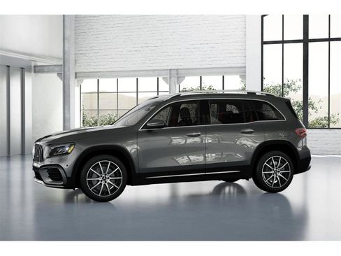 New 2025 Mercedes-Benz GLB 35 AMG 4MATIC image 39
