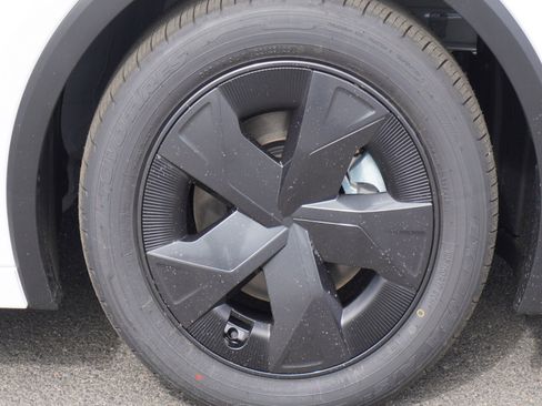 New 2026 Toyota Prius SE image 5