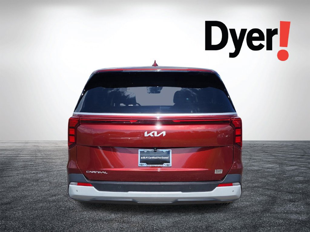 Used 2025 Kia Carnival FWD image 12