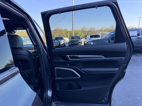 Used 2023 Kia Telluride EX X-Line AWD/4WD image 28