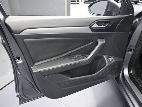 Used 2023 Volkswagen Jetta S image 15