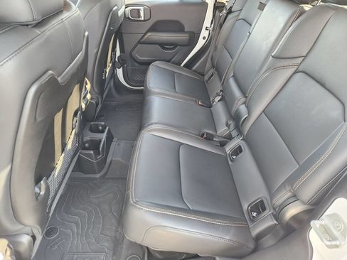 Used 2025 Jeep Gladiator Sport AWD/4WD image 28