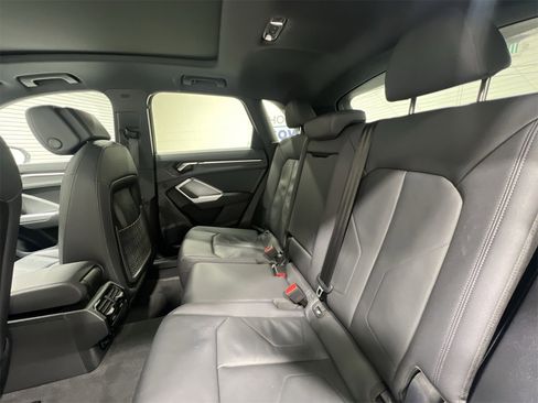 Used 2025 Audi Q3 2.0T Premium image 22