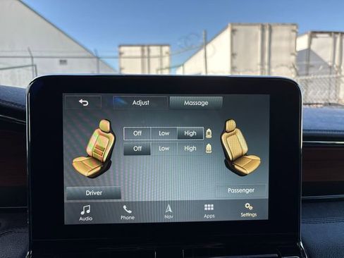 Used 2019 Lincoln Navigator Reserve w/ Cargo Package image 40