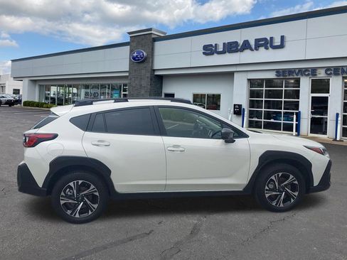 Used 2024 Subaru Crosstrek 2.0i Premium AWD/4WD image 8