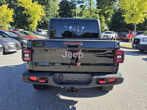 Used 2026 Jeep Gladiator Rubicon AWD/4WD image 4