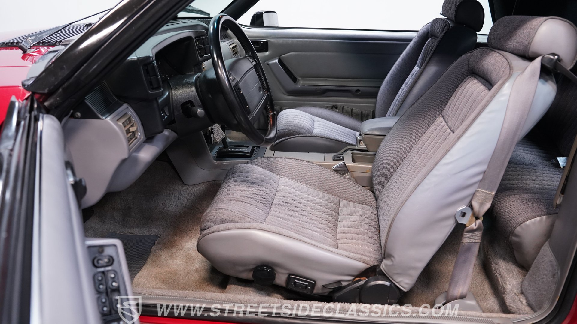 Used 1993 Ford Mustang LX RWD image 30